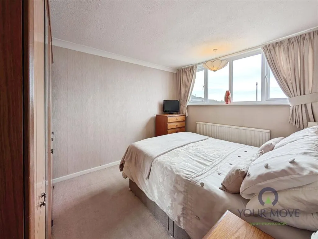 3 bed Semi-Detached