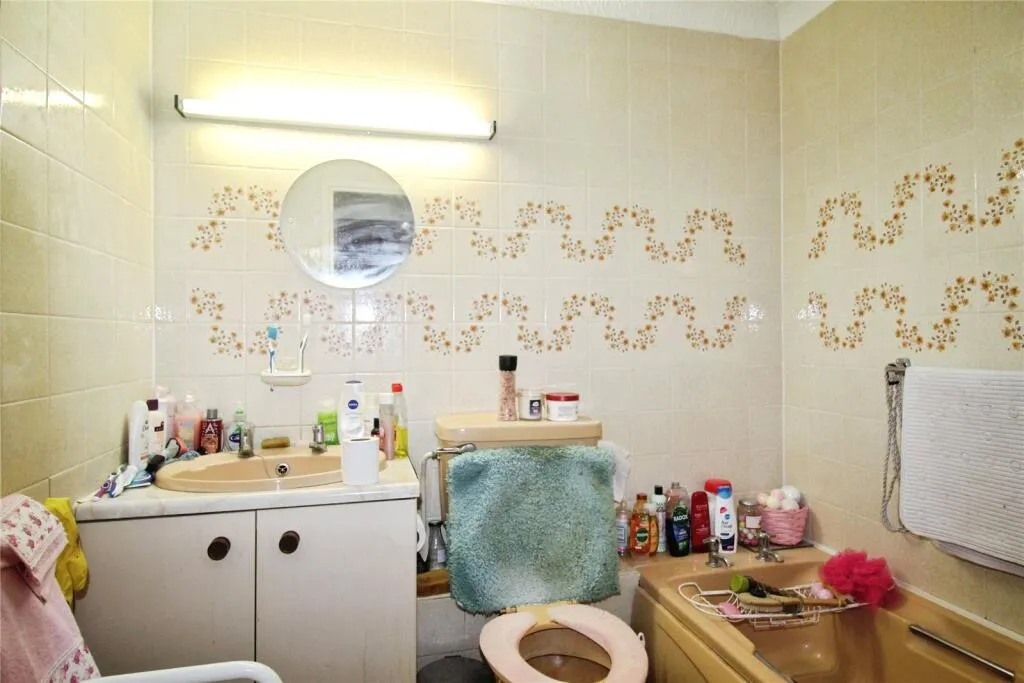 1 bed Retirement Property
