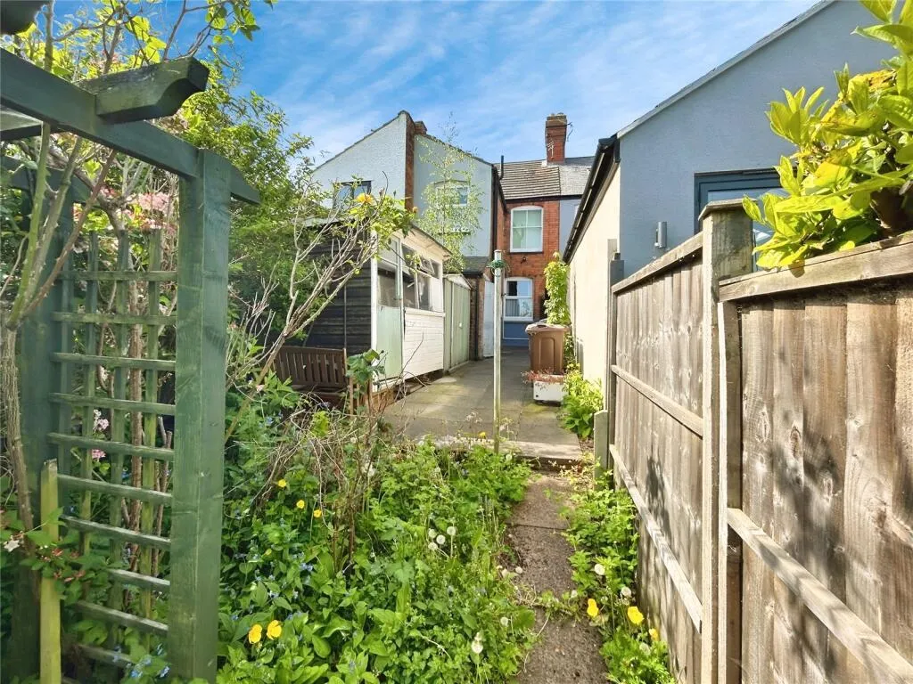 2 bed Terraced