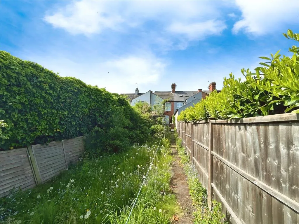 2 bed Terraced