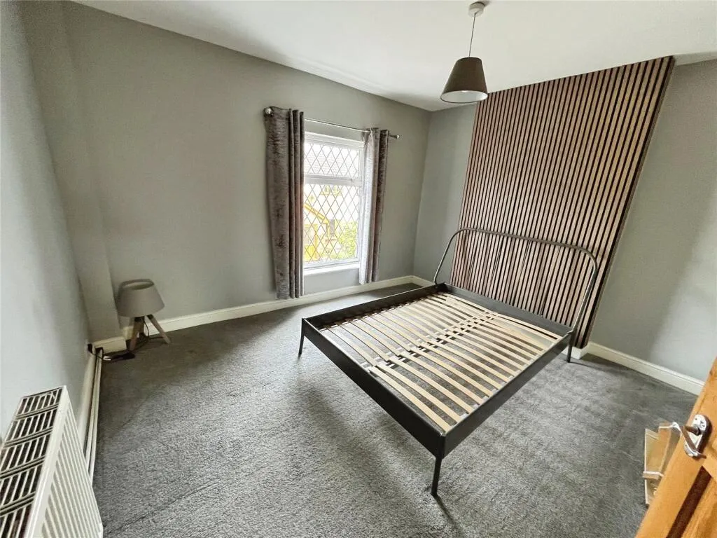 2 bed End of Terrace
