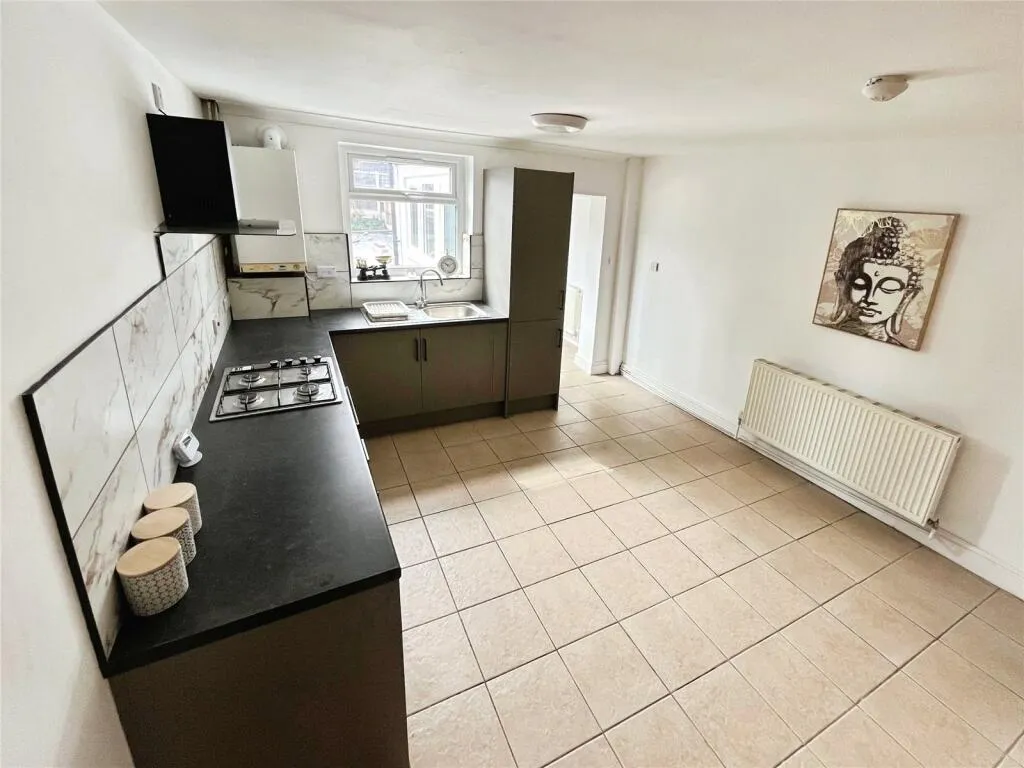 2 bed End of Terrace