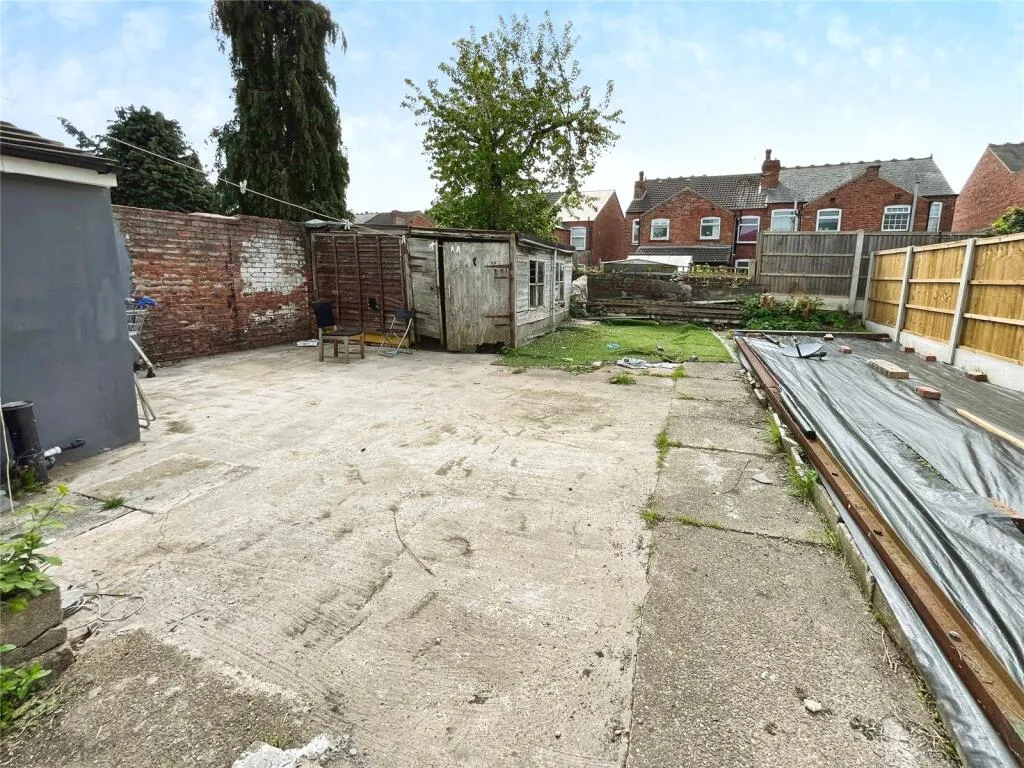 2 bed End of Terrace