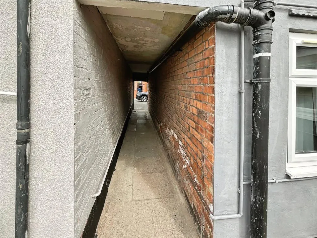 2 bed End of Terrace