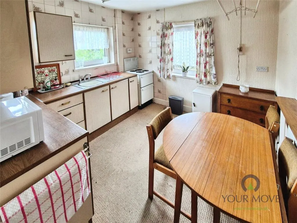 2 bed Semi-Detached