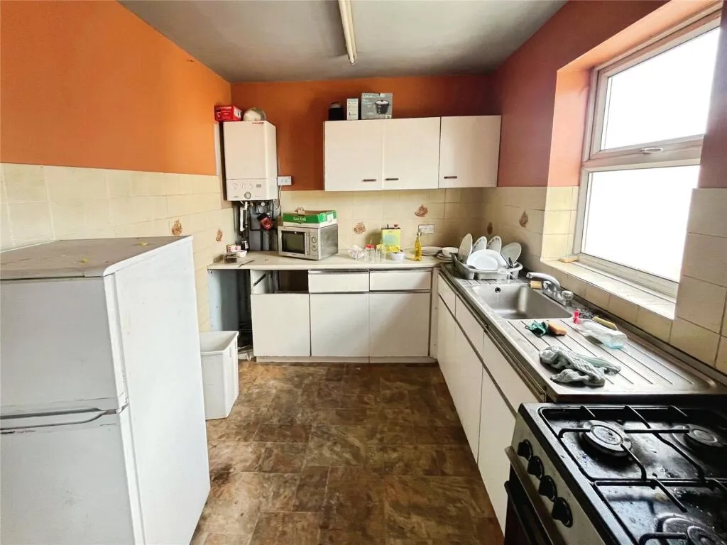 3 bed Restaurant