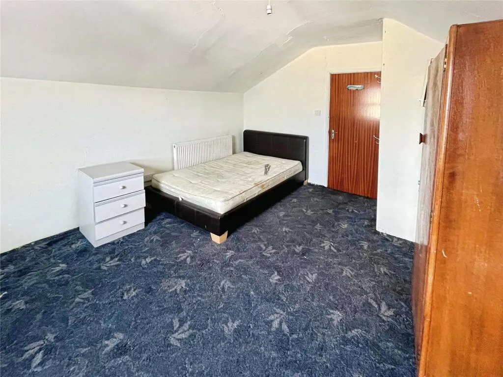 3 bed Restaurant