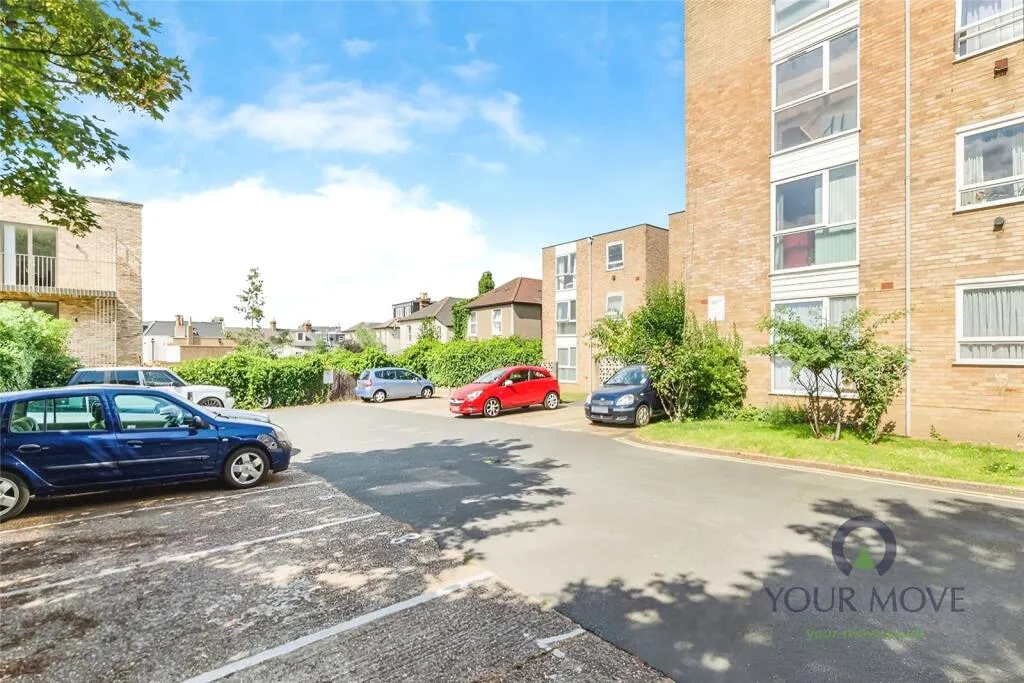 1 bed Apartment