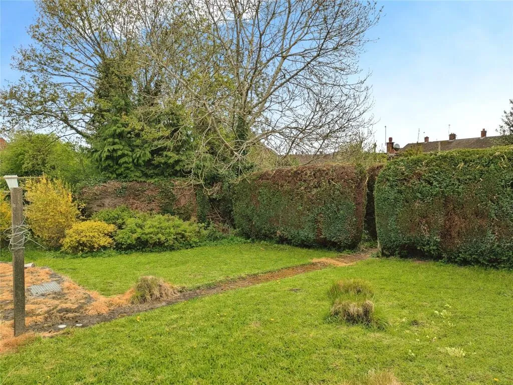 2 bed Semi-Detached Bungalow