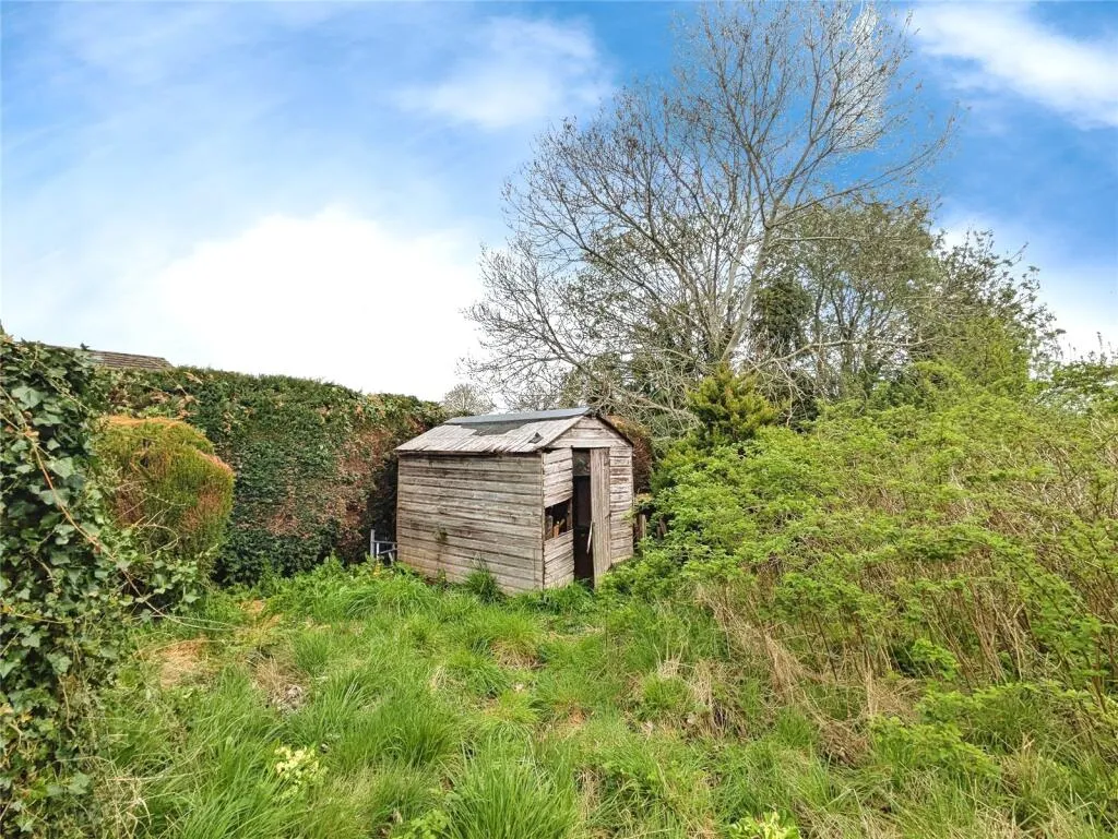 2 bed Semi-Detached Bungalow