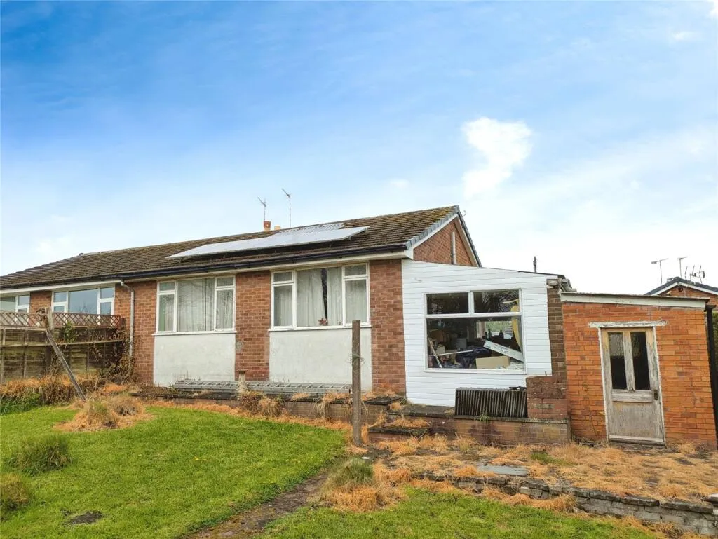 2 bed Semi-Detached Bungalow