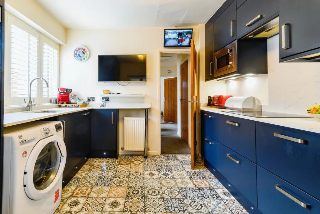 2 bed Semi-Detached Bungalow