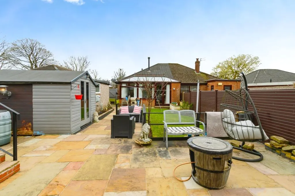 2 bed Semi-Detached Bungalow