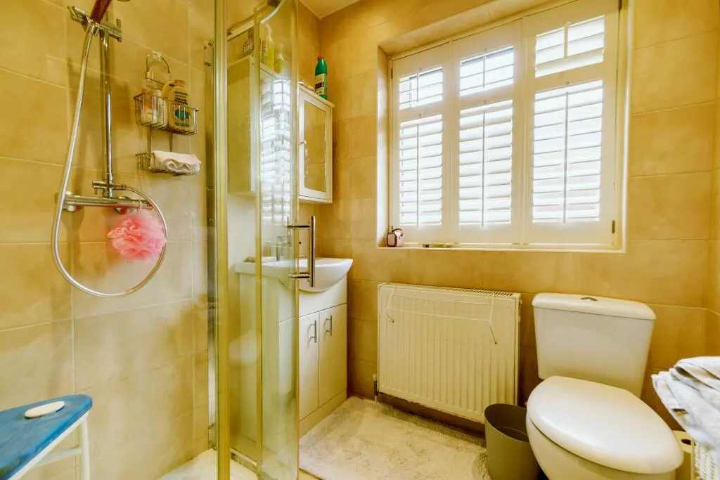 2 bed Semi-Detached Bungalow