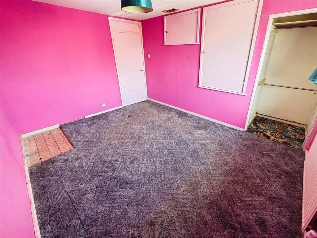 4 bed Semi-Detached