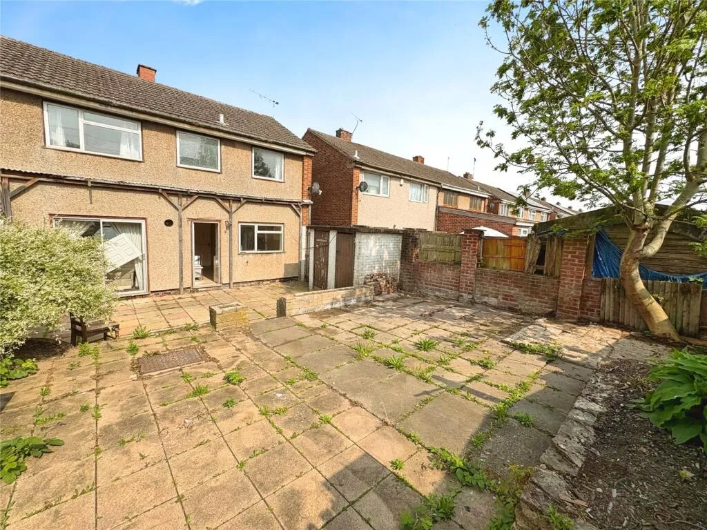 4 bed Semi-Detached