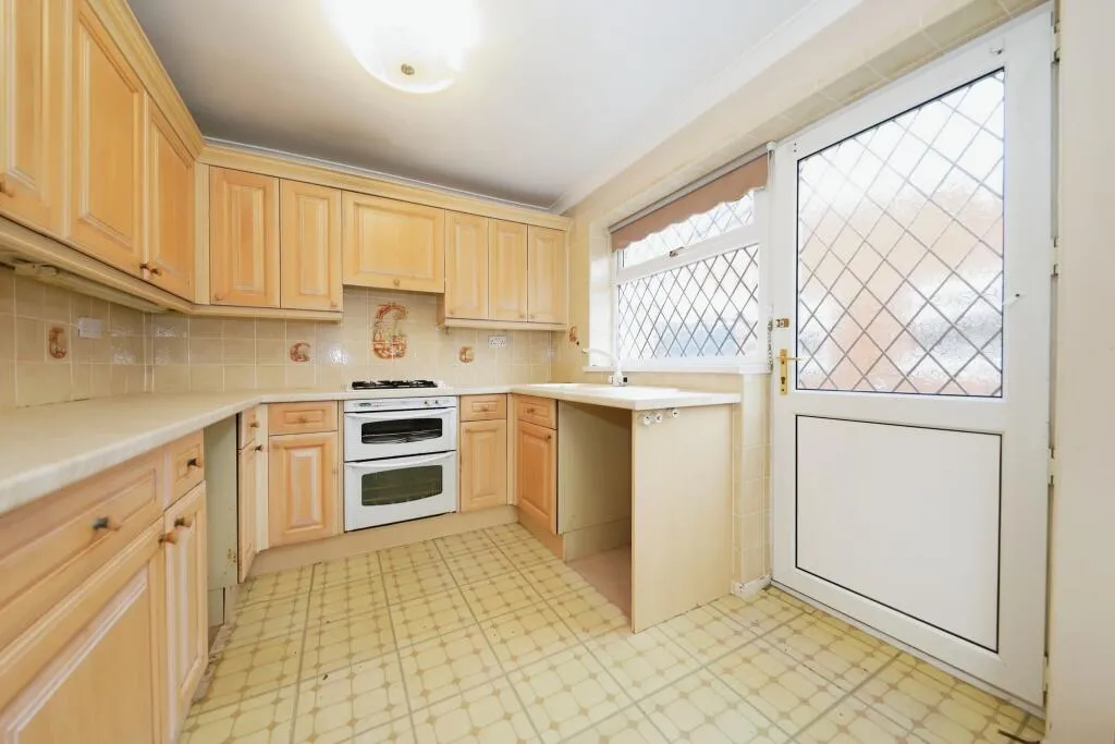 2 bed Detached Bungalow