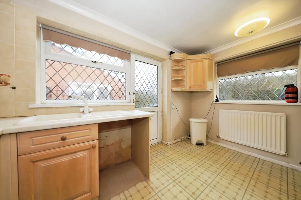 2 bed Detached Bungalow