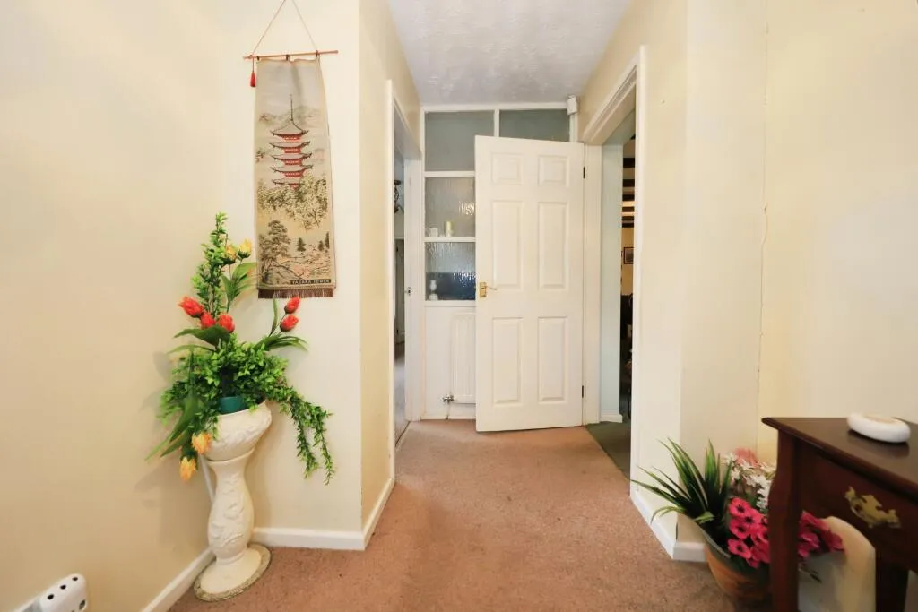 2 bed Detached Bungalow