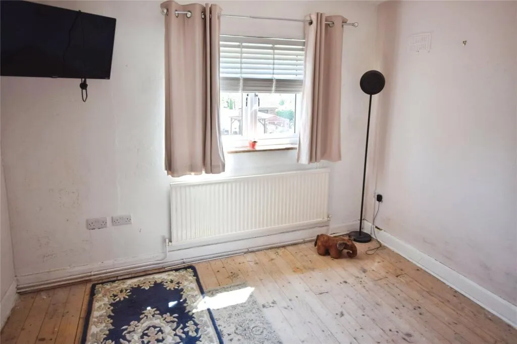 2 bed Semi-Detached