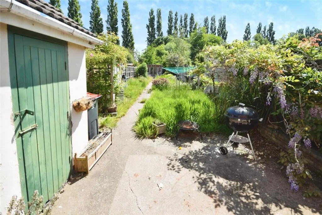 2 bed Semi-Detached
