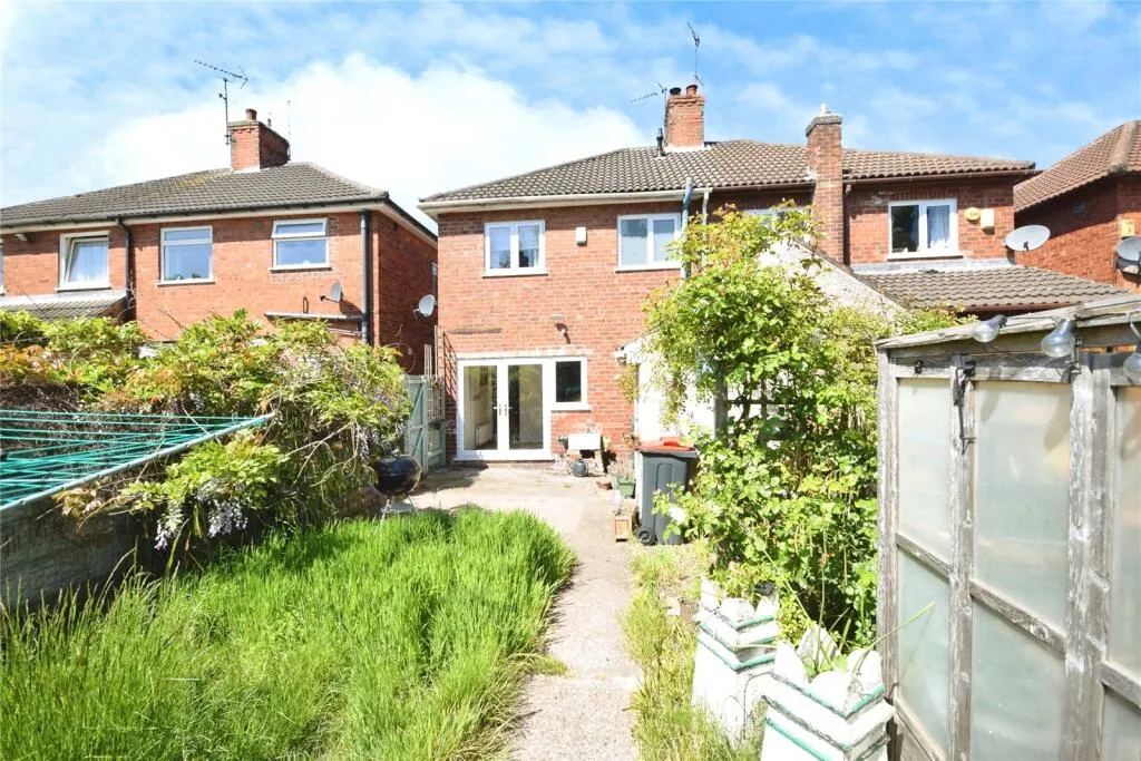 2 bed Semi-Detached