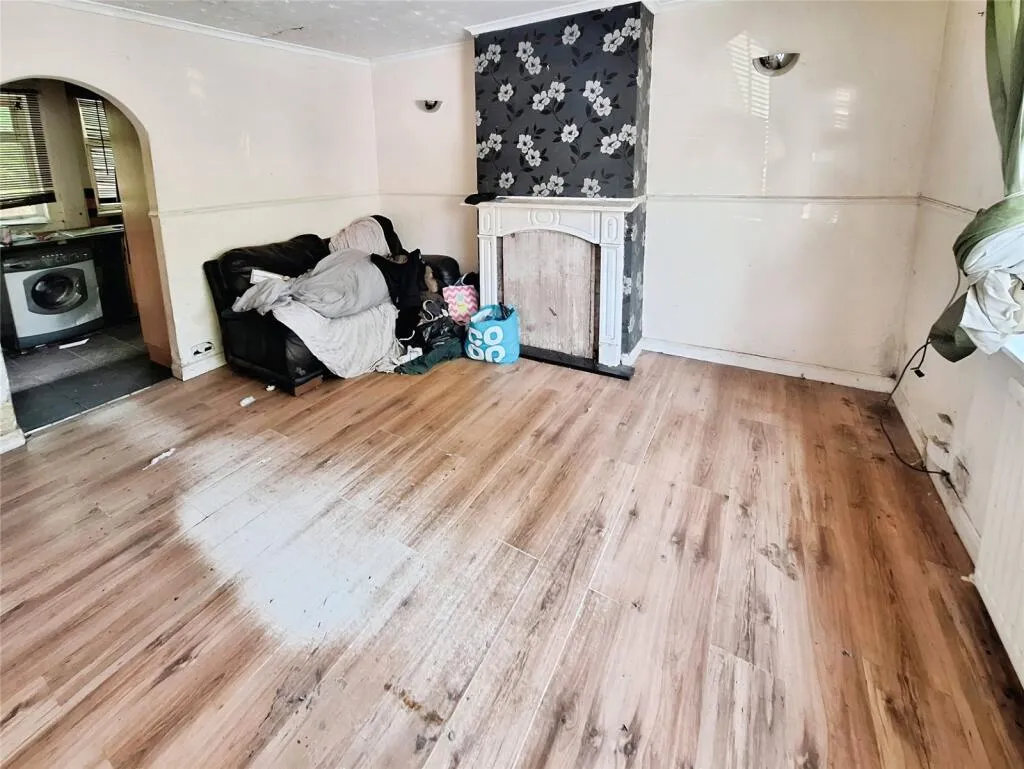 3 bed End of Terrace