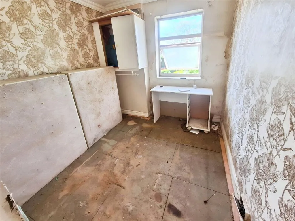 3 bed End of Terrace