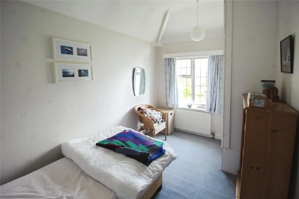 4 bed Detached