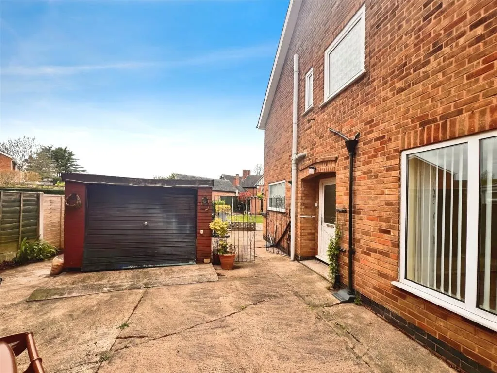 3 bed Semi-Detached