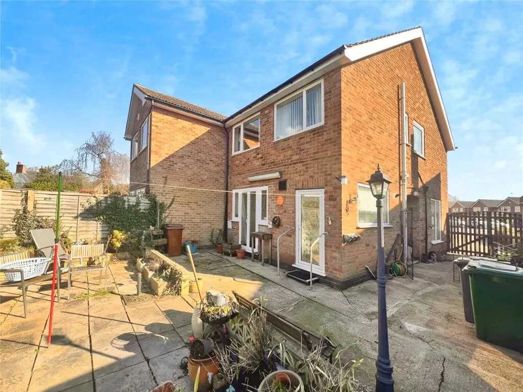 3 bed Semi-Detached