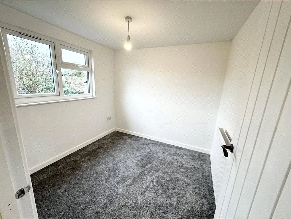 4 bed Detached