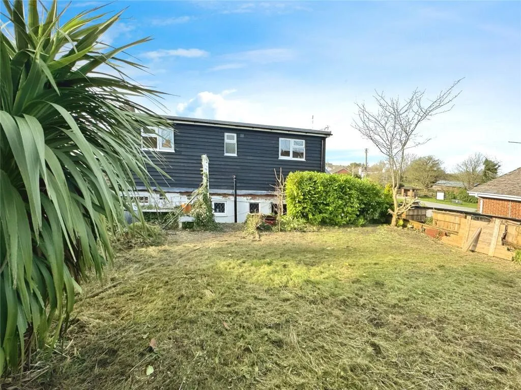 4 bed Detached