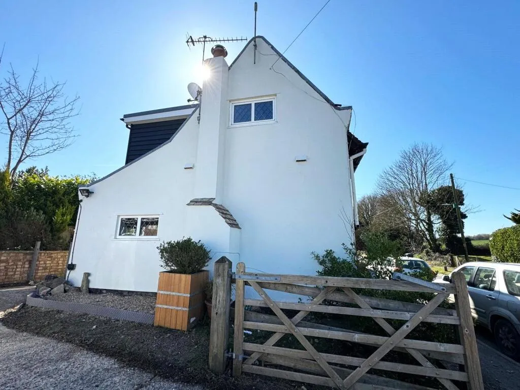 4 bed Detached