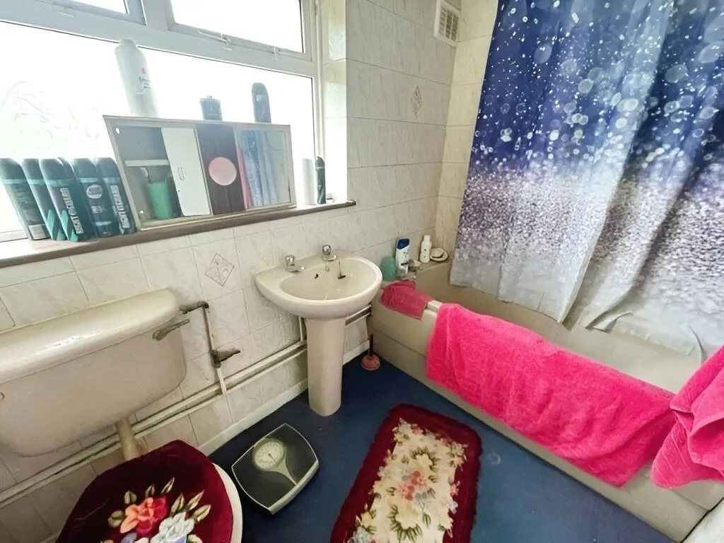 3 bed Terraced