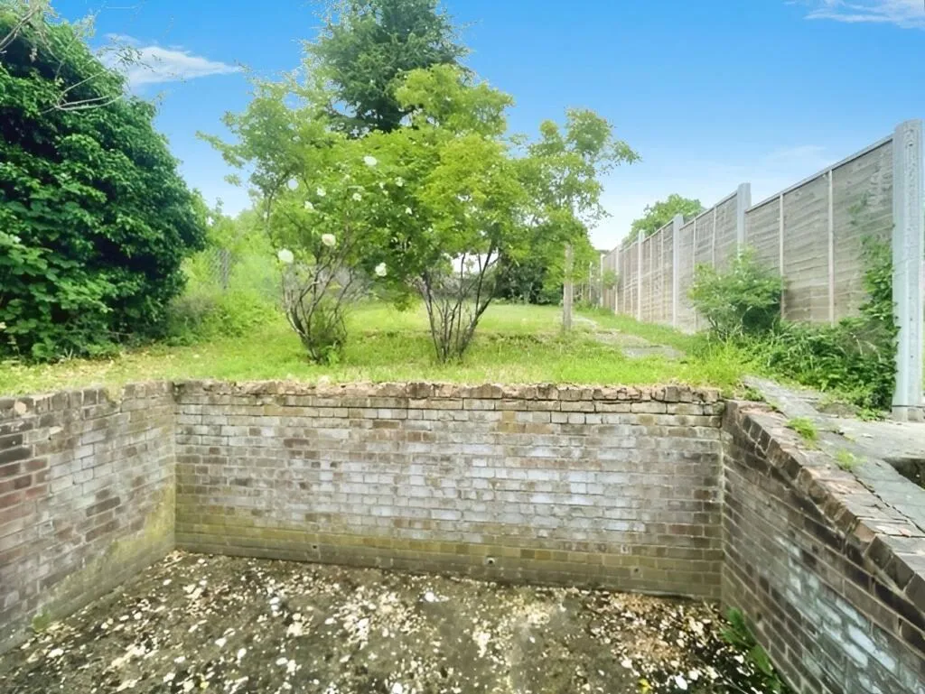 3 bed Terraced