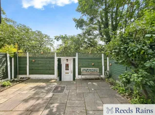 2 bed End of Terrace