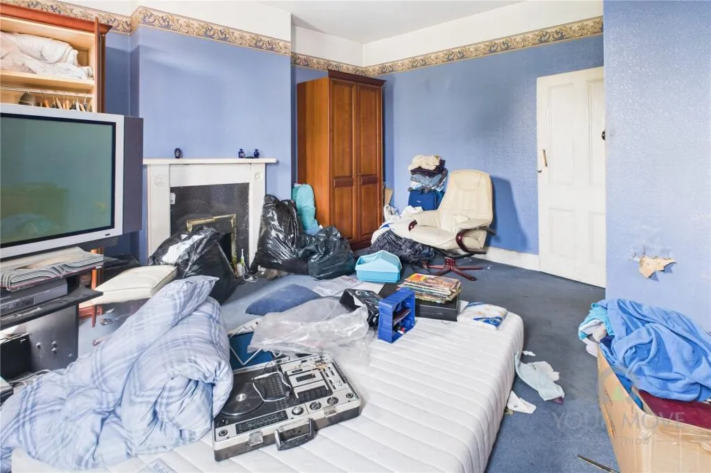 6 bed Semi-Detached