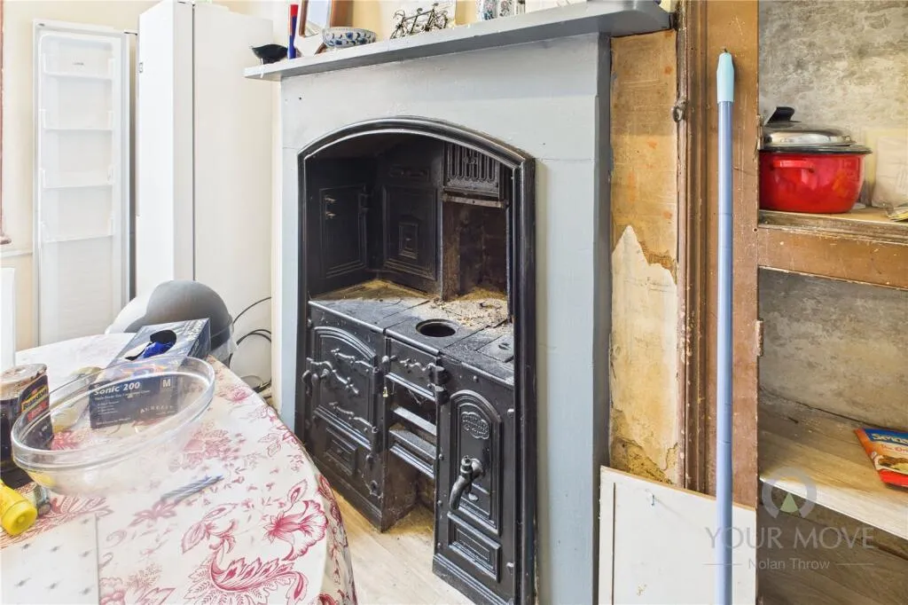 6 bed Semi-Detached