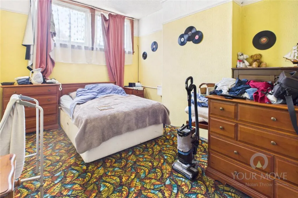 6 bed Semi-Detached