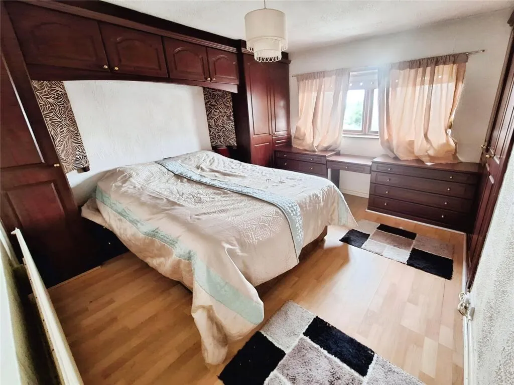 3 bed Semi-Detached