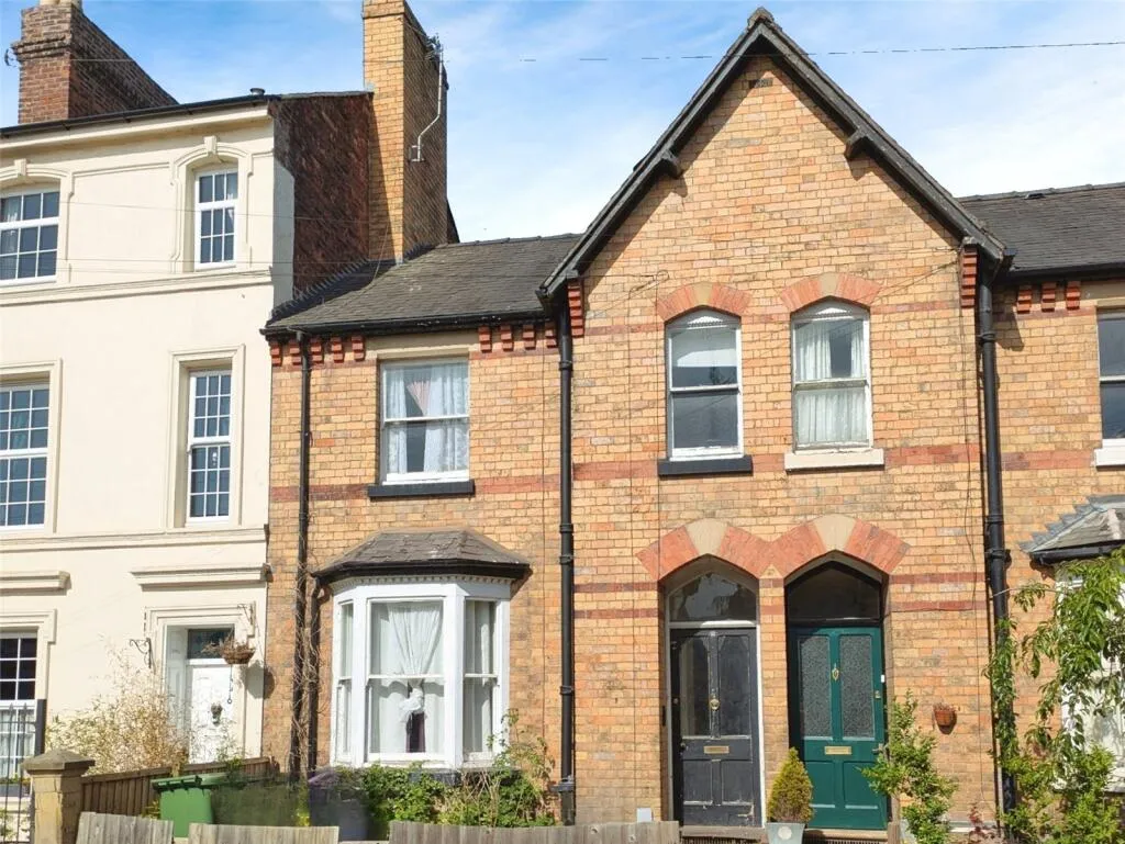 3 bed Terraced