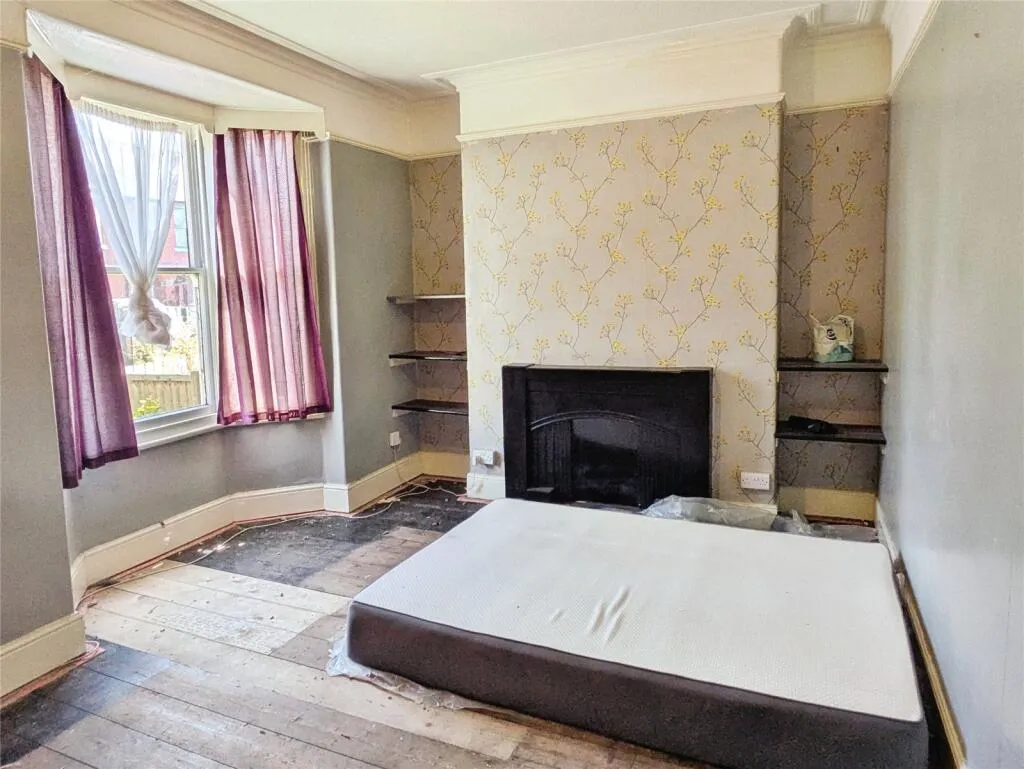3 bed Terraced