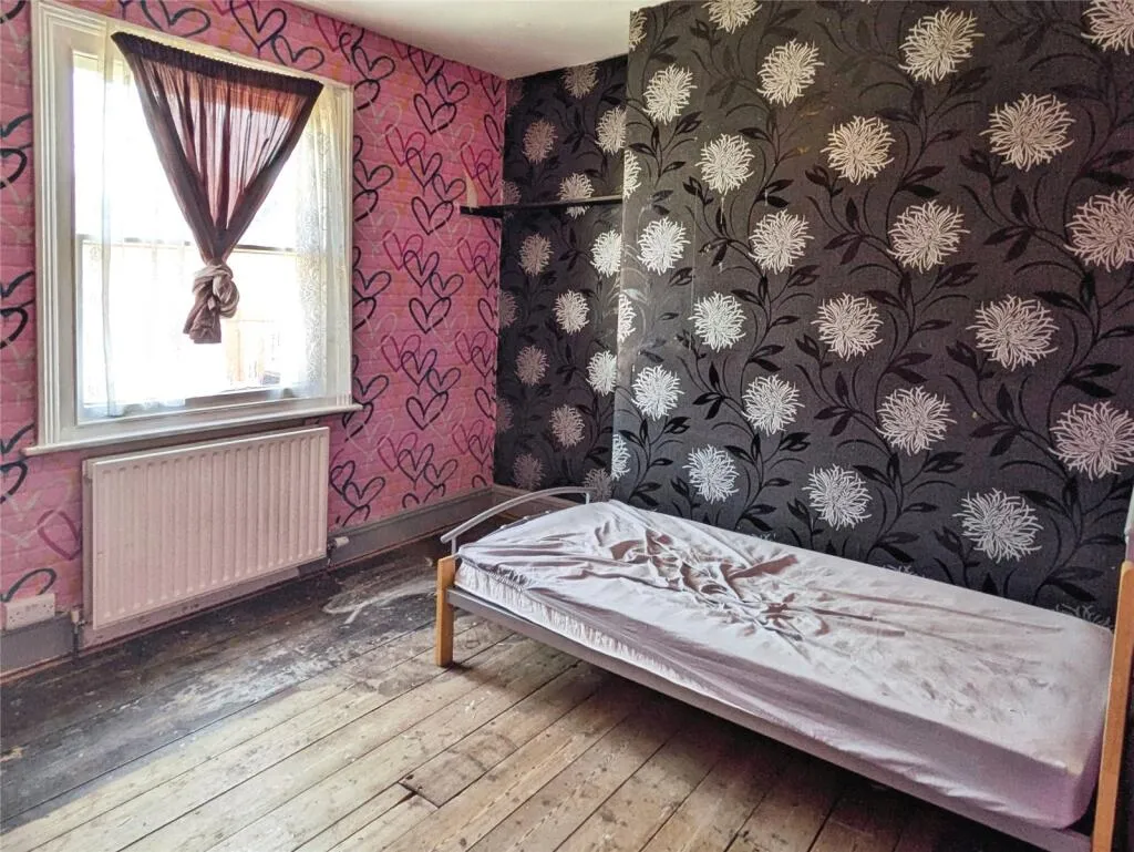 3 bed Terraced