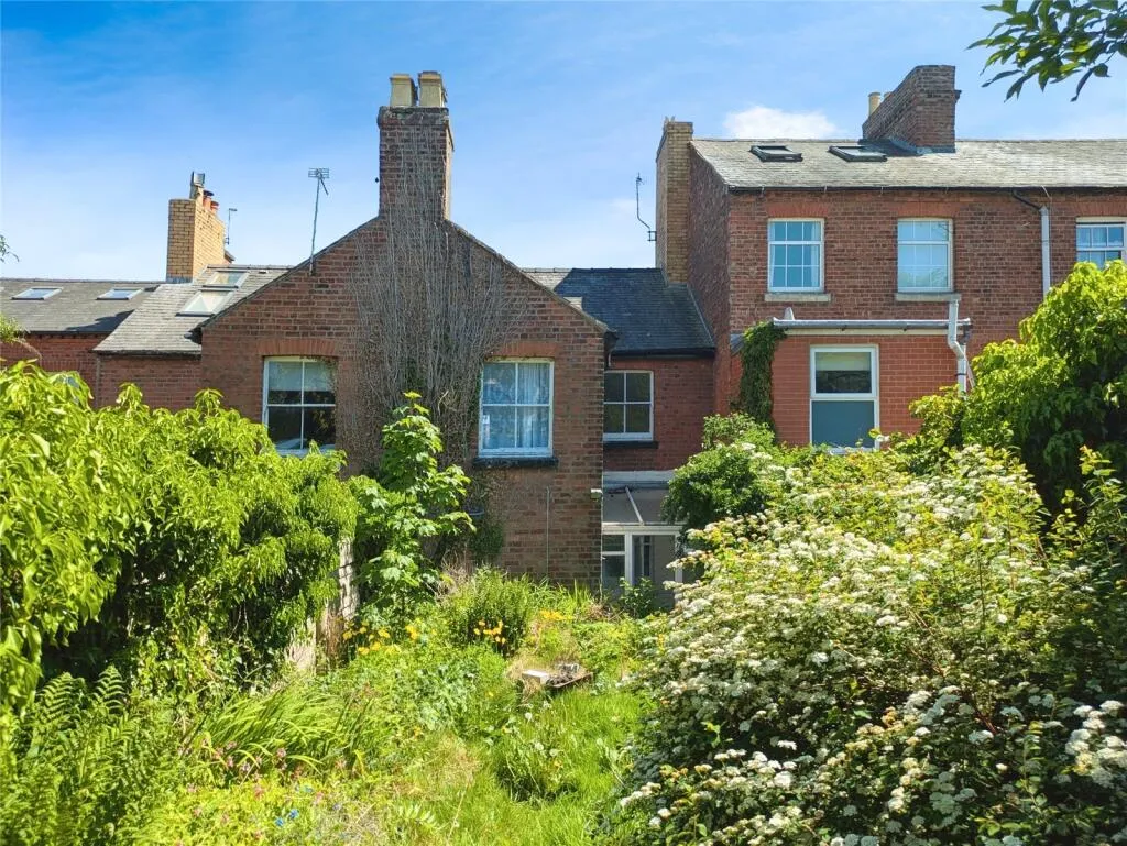 3 bed Terraced