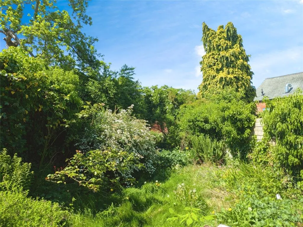 3 bed Terraced