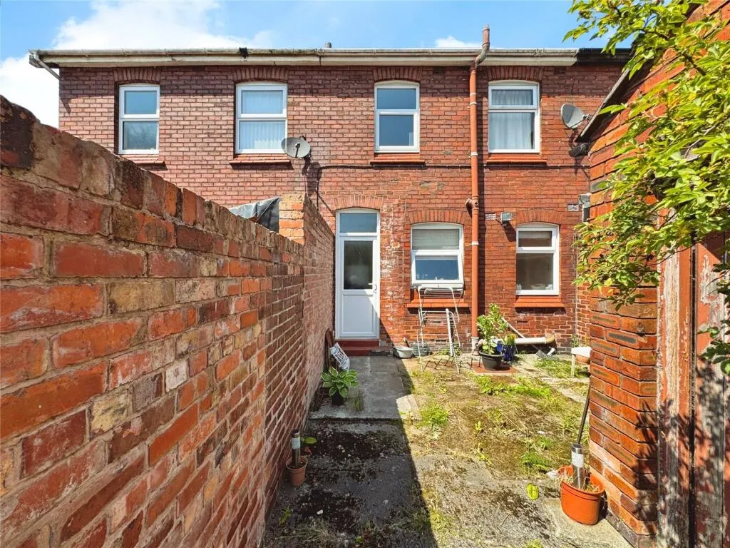 3 bed Terraced