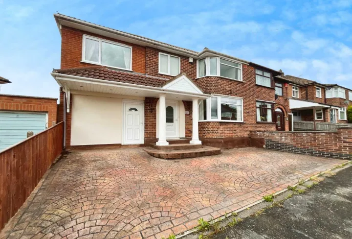 4 bed Semi-Detached