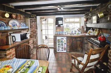5 bed Character Property