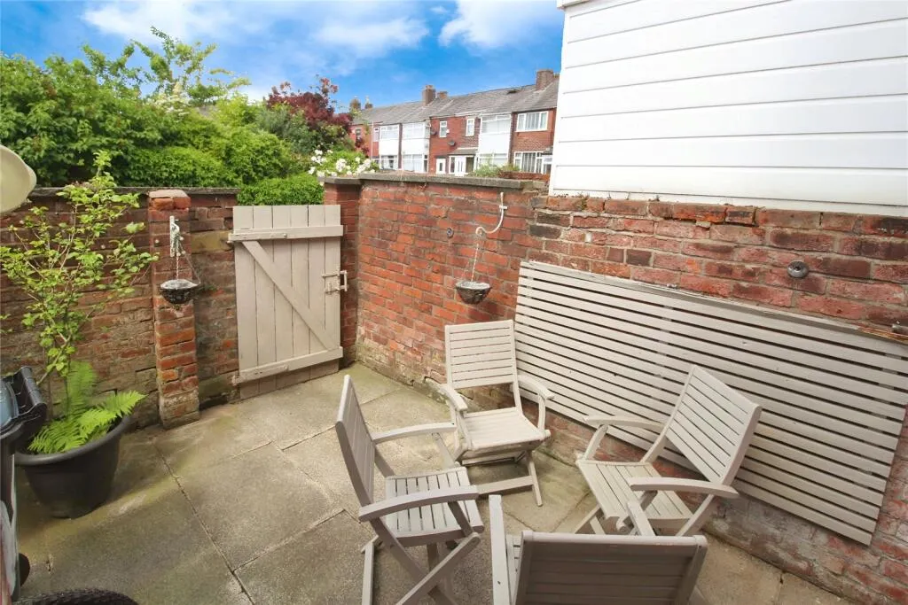 2 bed Terraced